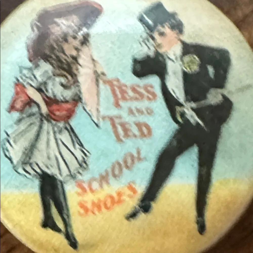 Tess and Ted vintage Pinback Button with Illustration - Picture 4 of 7